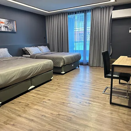 Li - Room For 4, Naradhiwas 4